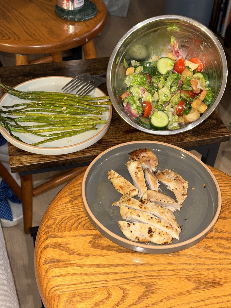 Greek lemon chicken with asparagus and salad